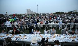 AK Parti'li Sarıeroğlu, Adana'da iftar programında konuştu: