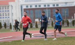 Atletizm Milli Takım Bolu'da güç depoluyor