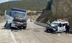 Isparta'da kamyon ile hafif ticari aracın çarpıştığı kazada 1 kişi öldü