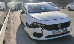 Kocaeli'de yolun karşısına geçerken otomobilin çarptığı 2 öğrenci yaralandı