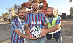 Akkuyu NGS inşaatında çalışan işçiler Trabzonspor'un şampiyonluğunu kutladı