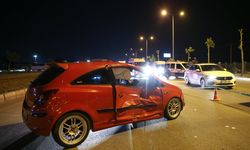 Antalya'da otomobil ile motosiklet çarpıştı,1 kişi öldü, 2 kişi yaralandı