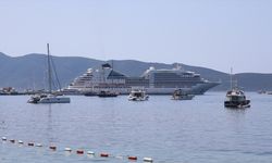 Bahama bandıralı kruvaziyer Seabourn Encore, Bodrum'da mola verdi