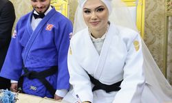 Denizli'de milli judocular nikah masasına judo kıyafetiyle oturdu