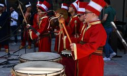 Karabük'te özel öğrencilerin "engelsiz gösterisi" renkli görüntülere sahne oldu