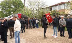 GÜNCELLEME - Şehit Talha Bahadır'ın evi bayraklarla donatıldı