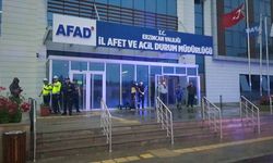 Erzincan AFAD Müdürlüğü binasına düşen yıldırım hasara neden oldu