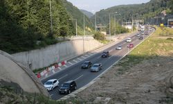 Bolu Dağı'nda bayramın ilk gününde akıcı trafik yoğunluğu sürüyor