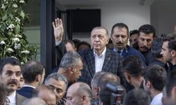 Cumhurbaşkanı Erdoğan, AK Parti Çorum İl Başkanlığı'nı ziyaret etti