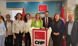 CHP'li Nazlıaka, Aksaray'da partisinin il başkanlığını ziyaret etti