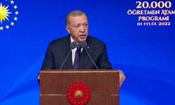 Erdoğan'dan öğretmenlere: Sizler eğitim mimarı mısınız yoksa sokaklarda çapulcu olarak dolaşanlar mı?