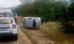 Karabük'te devrilen otomobildeki 3 kişi yaralandı