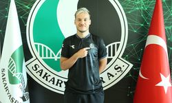 Sakaryaspor, Deni Milosevic'i renklerine bağladı