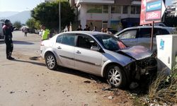 Antalya'da "dur" ihtarına uymayarak kaçan 2 kişi kaza yapınca yakalandı