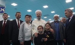 Diyanet İşleri Başkanı Erbaş, Fransa'da vatandaşlarla bir araya geldi: