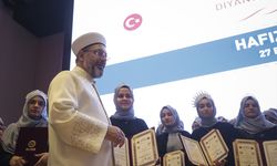 Diyanet İşleri Başkanı Erbaş, hafızlık icazet törenlerine katıldı: