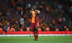 Gomis Sneijder'i yakaladı! Yeni hedefi