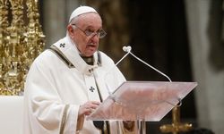 Papa Franciscus, Bahreyn'deki Kutsal Kalp Kilisesi'nde ayine katılım gösterdi