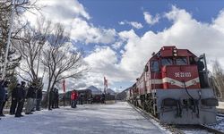 Bakanı Kasapoğlu'nu taşıyan Sarıkamış Ekspresi yolculuğunu tamamladı