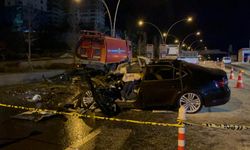 Ankara'da otomobil su tankerine çarptı