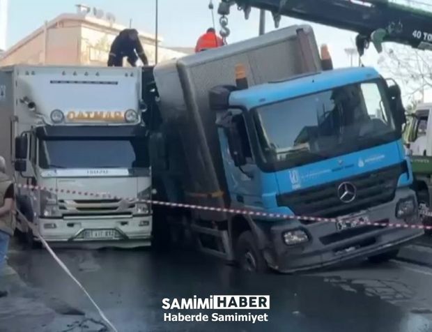 Güngören'de yol çöktü, 2 kamyon çukura düştü!