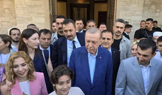 Cumhurbaşkanı Erdoğan, bayram namazını Marmaris'te kıldı