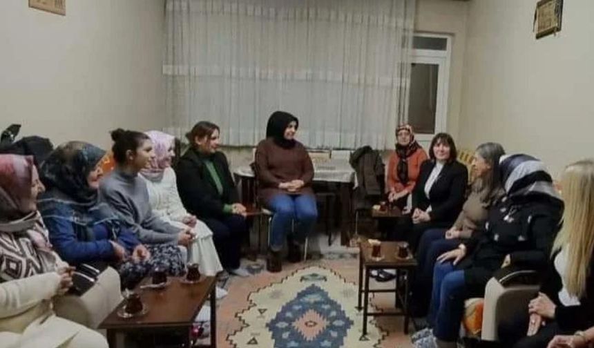 AK Parti Kadın Kolları sandık bazlı ev toplantısı gerçekleştirdi