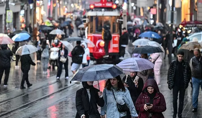 Meteoroloji uyardı: İstanbullular dikkat! Sağanak yağışlar geliyor