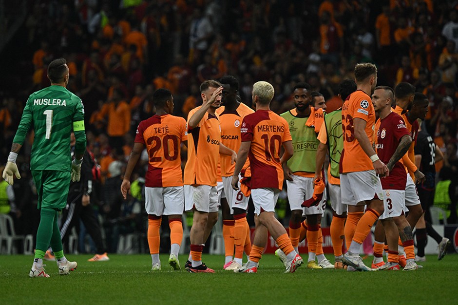 manchester united - Galatasaray