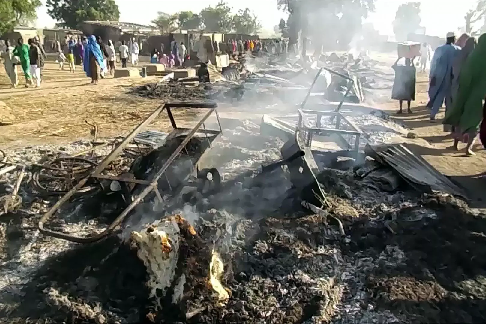 Nijerya yanlışlıkla köy bombaladı