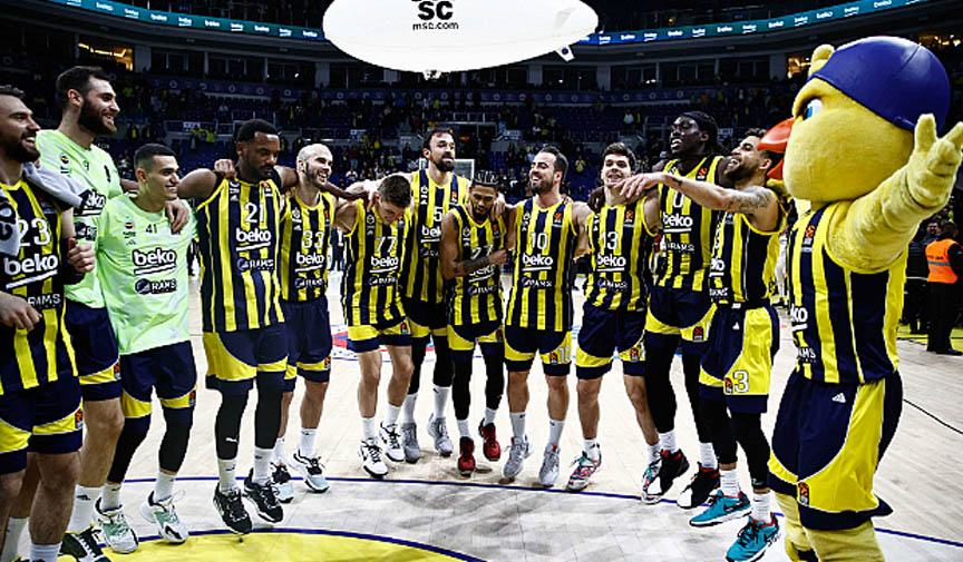 Fenerbahçe Beko Uzatmalarda Kazanmasını Bildi! Papagiannis Tarihe Geçti-1