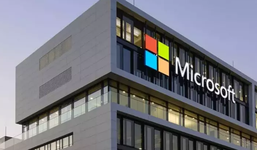 microsoft şirketi zirveye oturdu