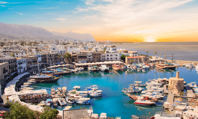  Kıbrıs'a Nasıl Gidilir: Ulaşım Seçenekleri ve İpuçları