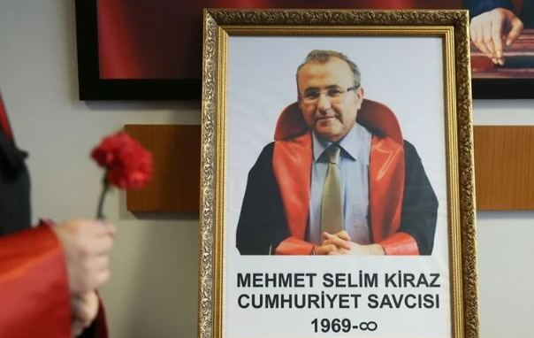 Bakan Tunç: "Mehmet Selim Kiraz’a sıkılan kurşun Türkiye’ye sıkılan kurşundu, adalete, hukuka sıkılan kurşundu"