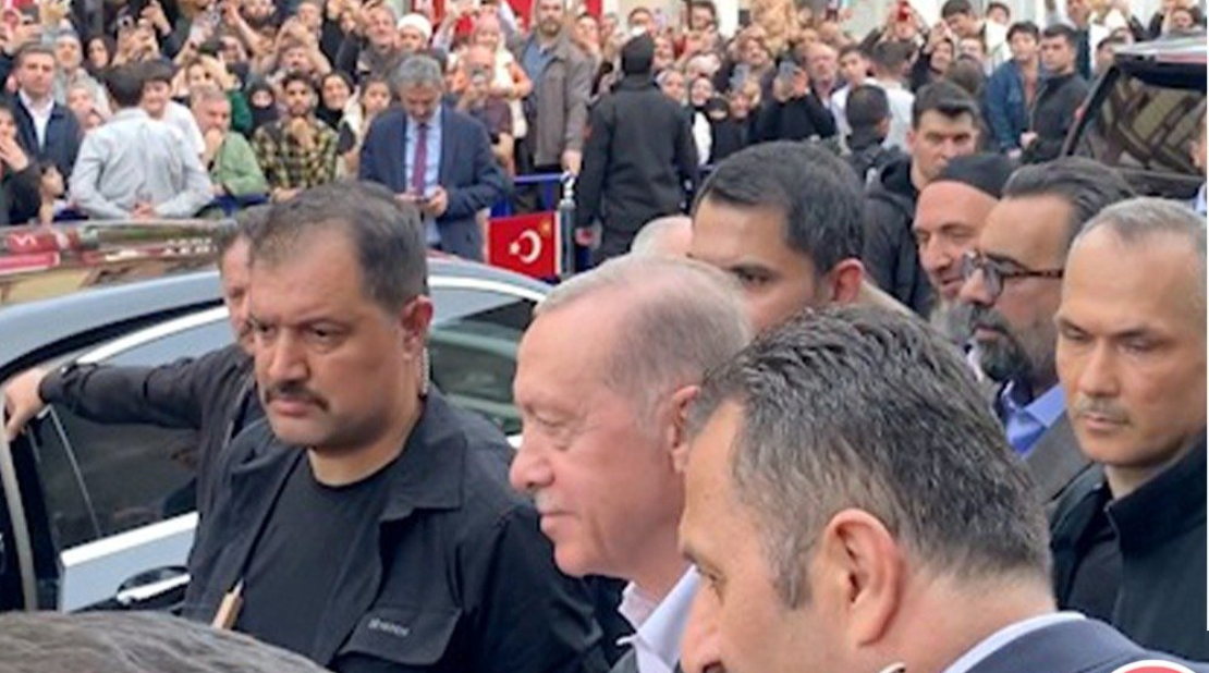 Cumhurbaşkanı Erdoğan ve Murat Kurumdan İsmailağa cemaatine ziyaret