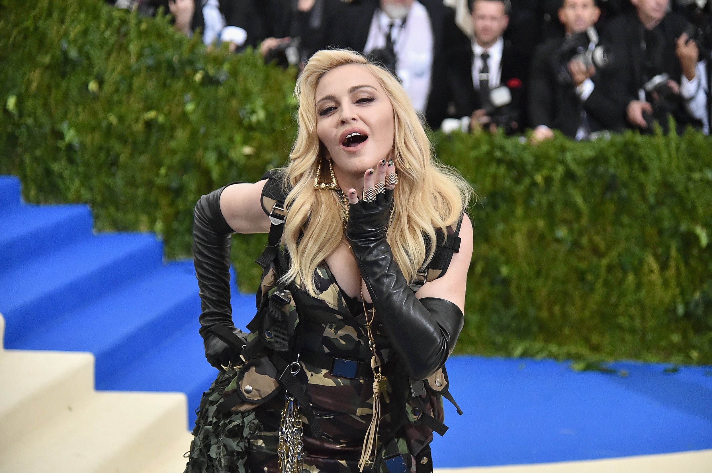 Madonna : Tanrı'nın bana 'Gelmek ister misin?' dediğine emindim!