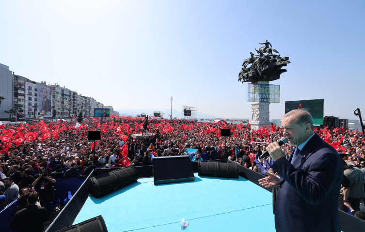 Recep Tayyip Erdoğan İzmir mitinginden halka sesleniyor