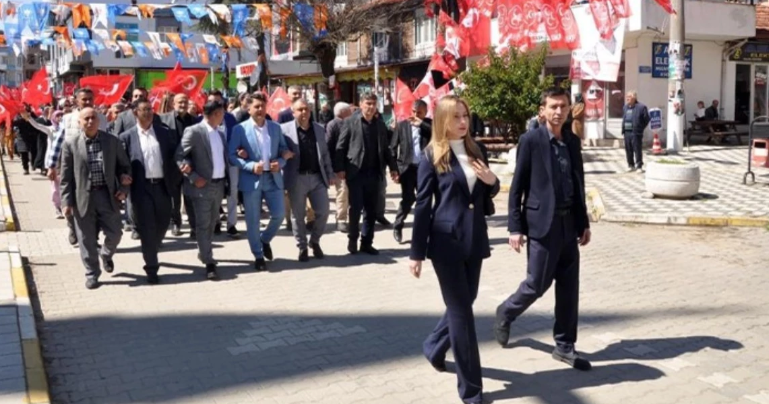 Türkiyenin en genç bağımsız belediye başkanı seçildi