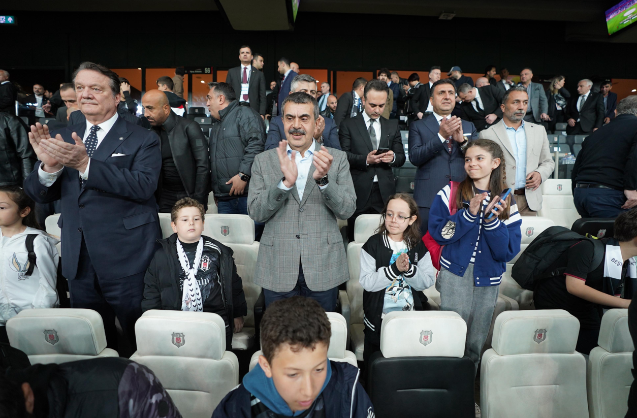 Beşiktaş başkanı Hasan Arat'ın en özel misafirleri