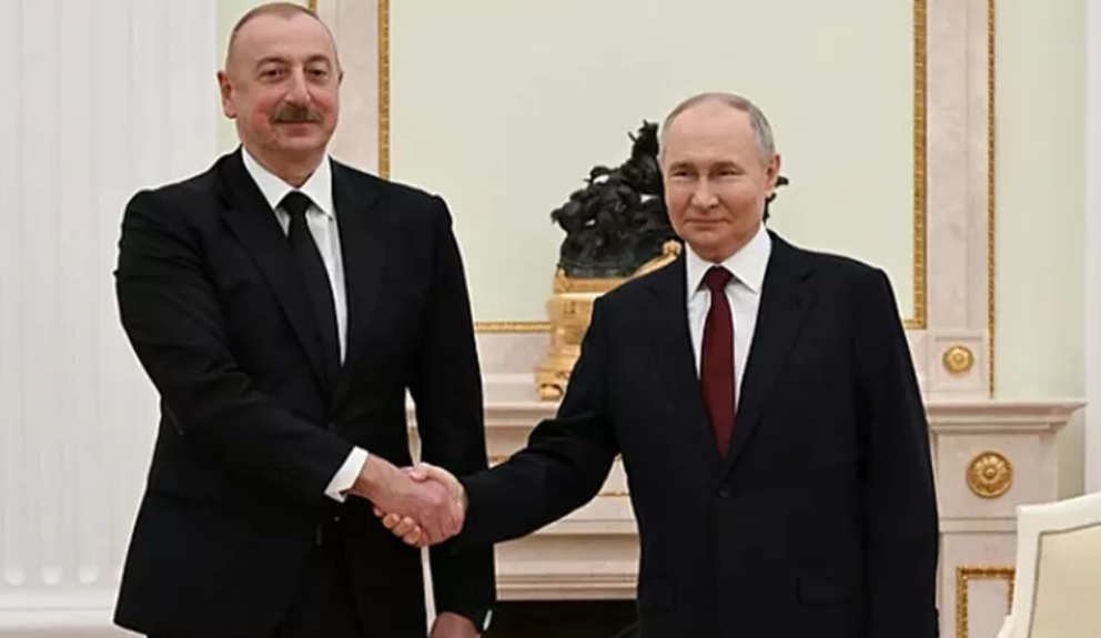  Aliyev ve Putin bir araya geldi