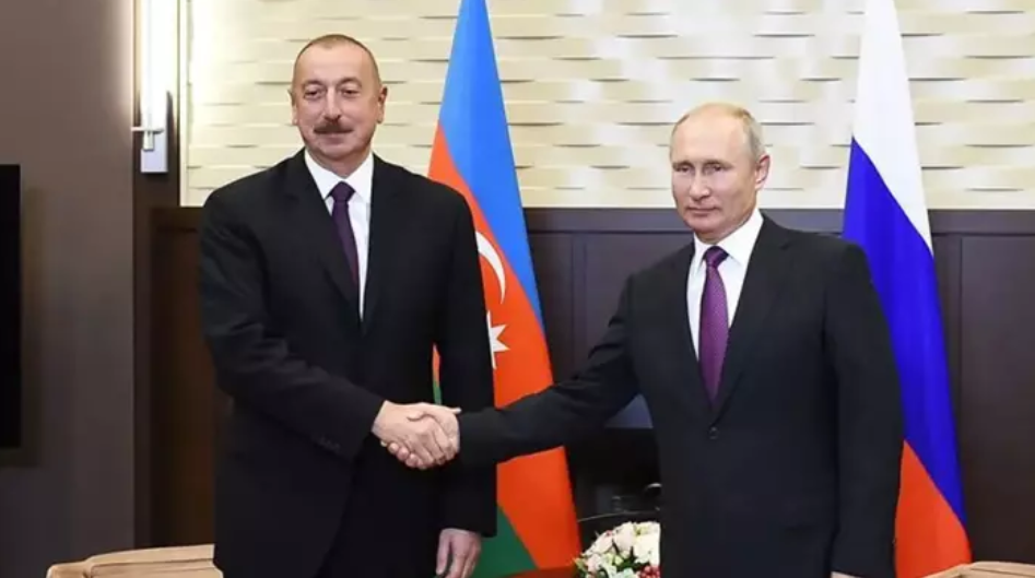  Aliyev ve Putin bir araya geldi