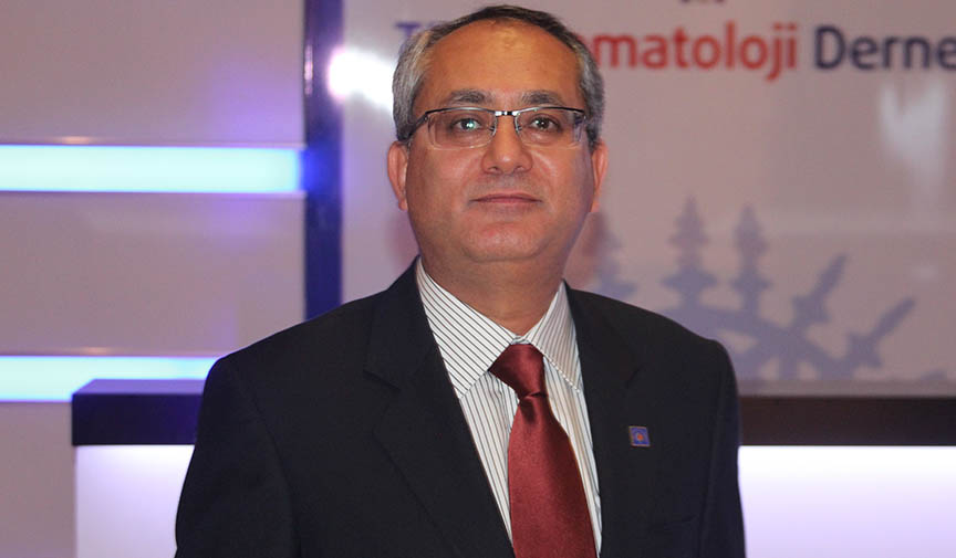  Hematoloji Uzmanı Prof. Dr. Ahmet Muzaffer Demir,
