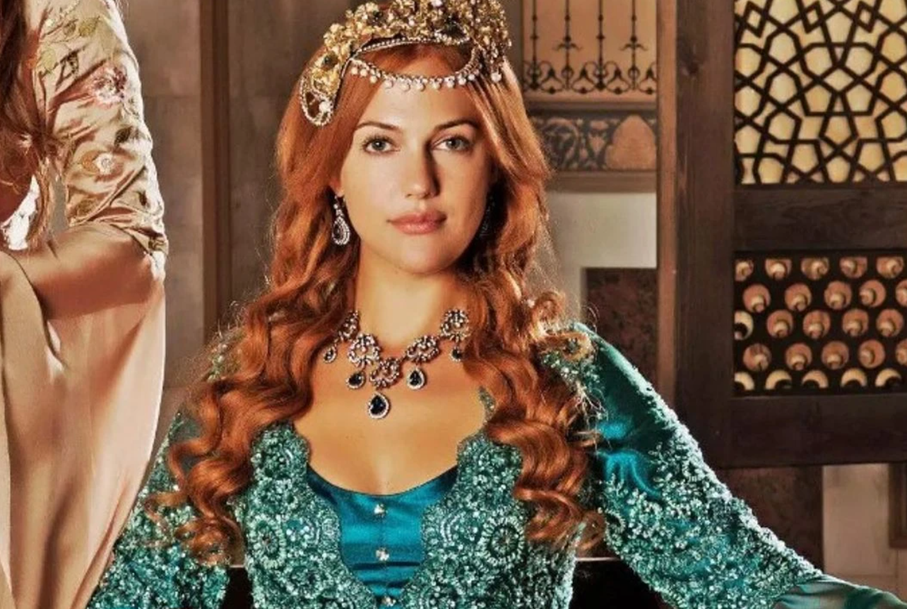 Meryem Uzerli'nin Yemek Ücreti Dudak Uçuklattı