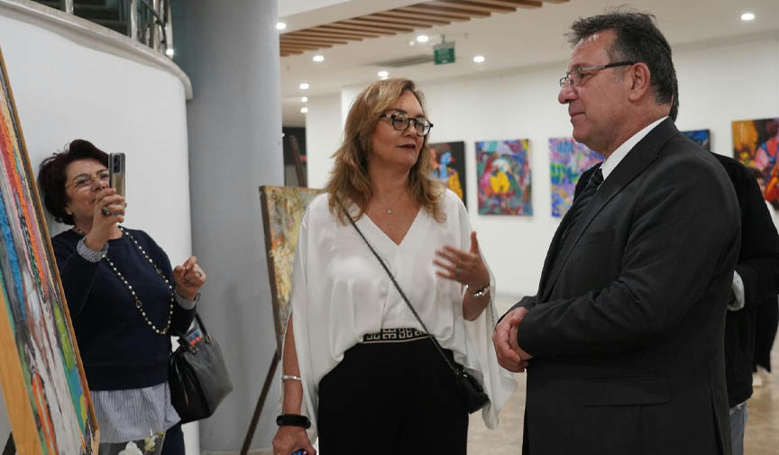 Sarıyer Belediyesi Sanatın Izinde Resim Sergisi Açıldı