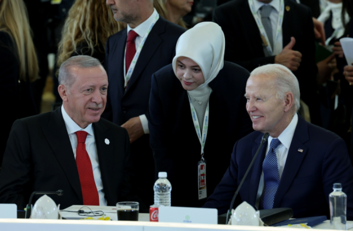 G-7 zirvesinde Macron ve Erdoğan görüşmesi