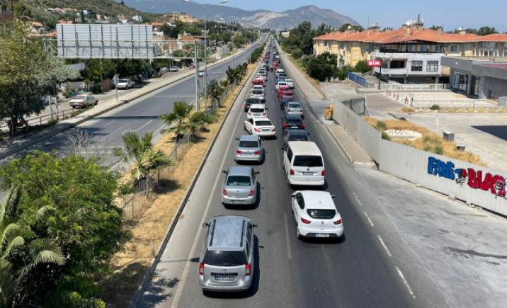 Tatilin son gününde dönüş çilesi başladı!