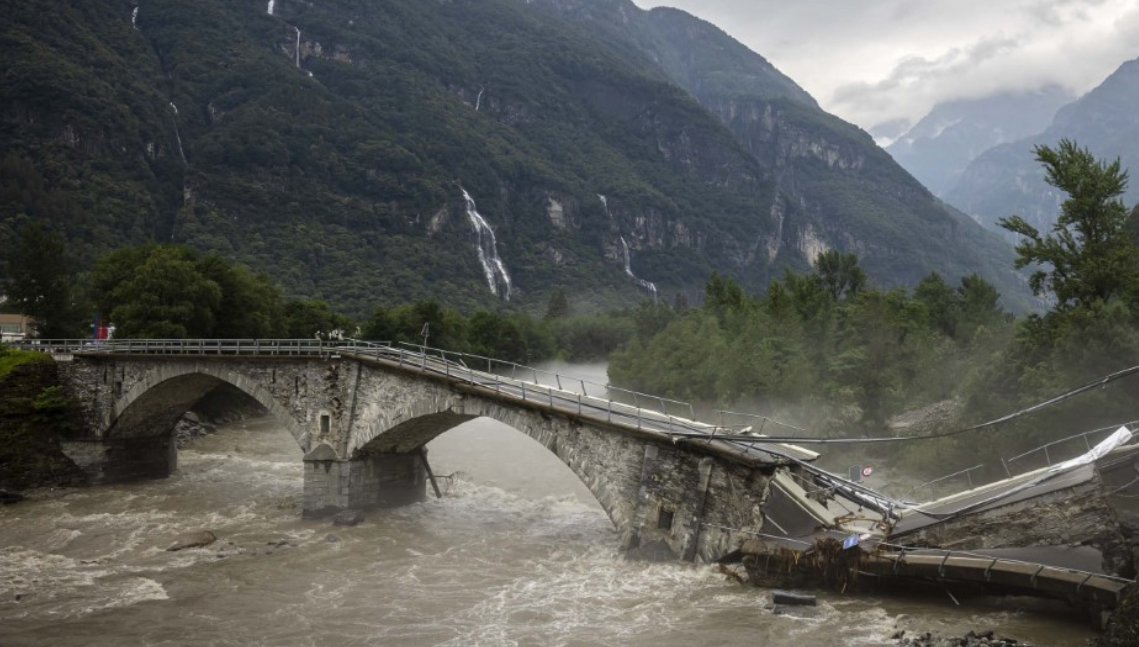 İsviçre’de heyelan ve sel: 4 ölü, 2 kayıp