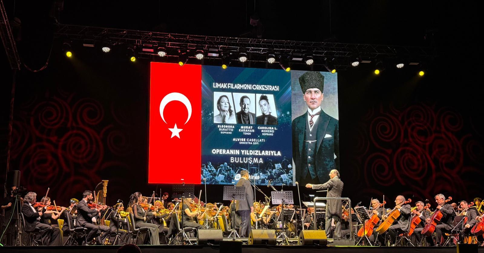 Bir İtalyan, Bir Alman Soprano Yaralı Gönül Söylerse Vongole Üzerine Lahmacun Mu Olur 7